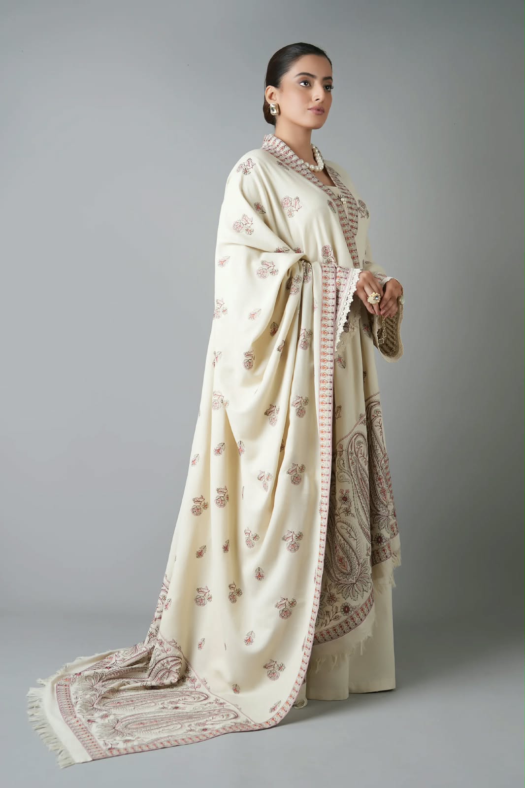 MB-2508(A) Dhanak Embroidered Suit with Dhanak Embroidered Shawl