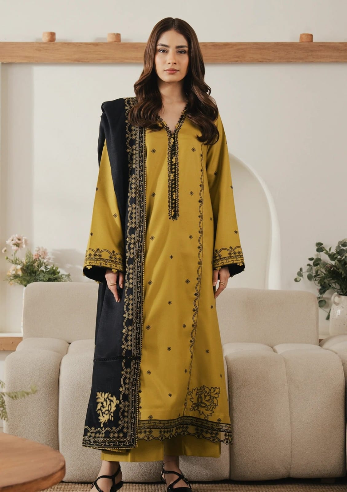 BT-2533 Unstitched Embroided Dhanak Suit With Embroidered Dhanak Shawl