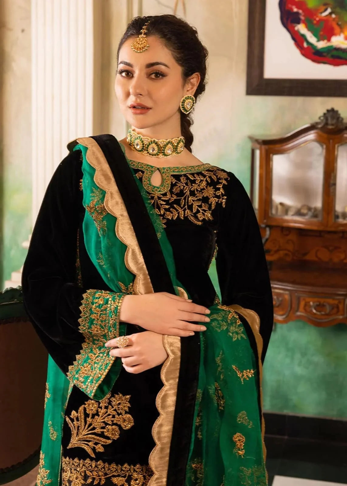 MB-953 Sequence Embroidered 9000 Micro Velvet 3Pc With Organza Embroidered Dupatta