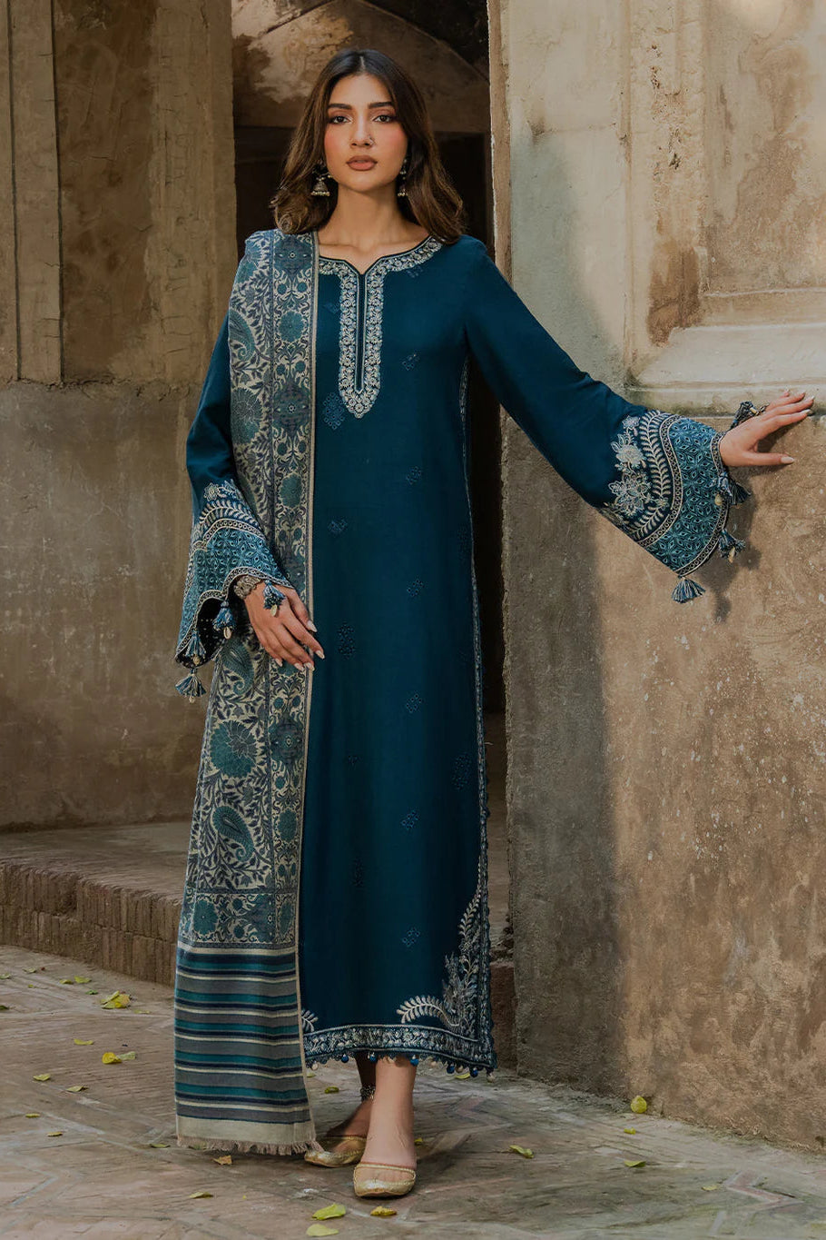 IZ-5333 Unstitched Heavy Embroidered Dhanak Suit With Printed Wool Shawl