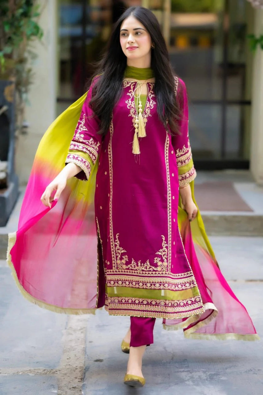 D-13 Lawn Embroided 3pc Suit With Bamber Chiffon Dupatta
