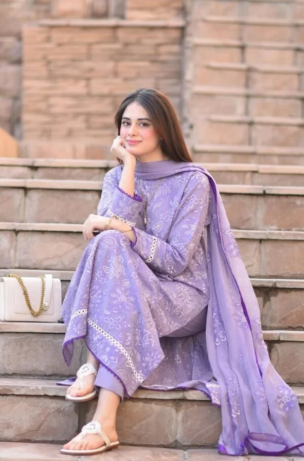 BR-2575 Unstitched Embroidered Lawn Suit 3pc With Bamber Chiffon Embroidered Dupatta