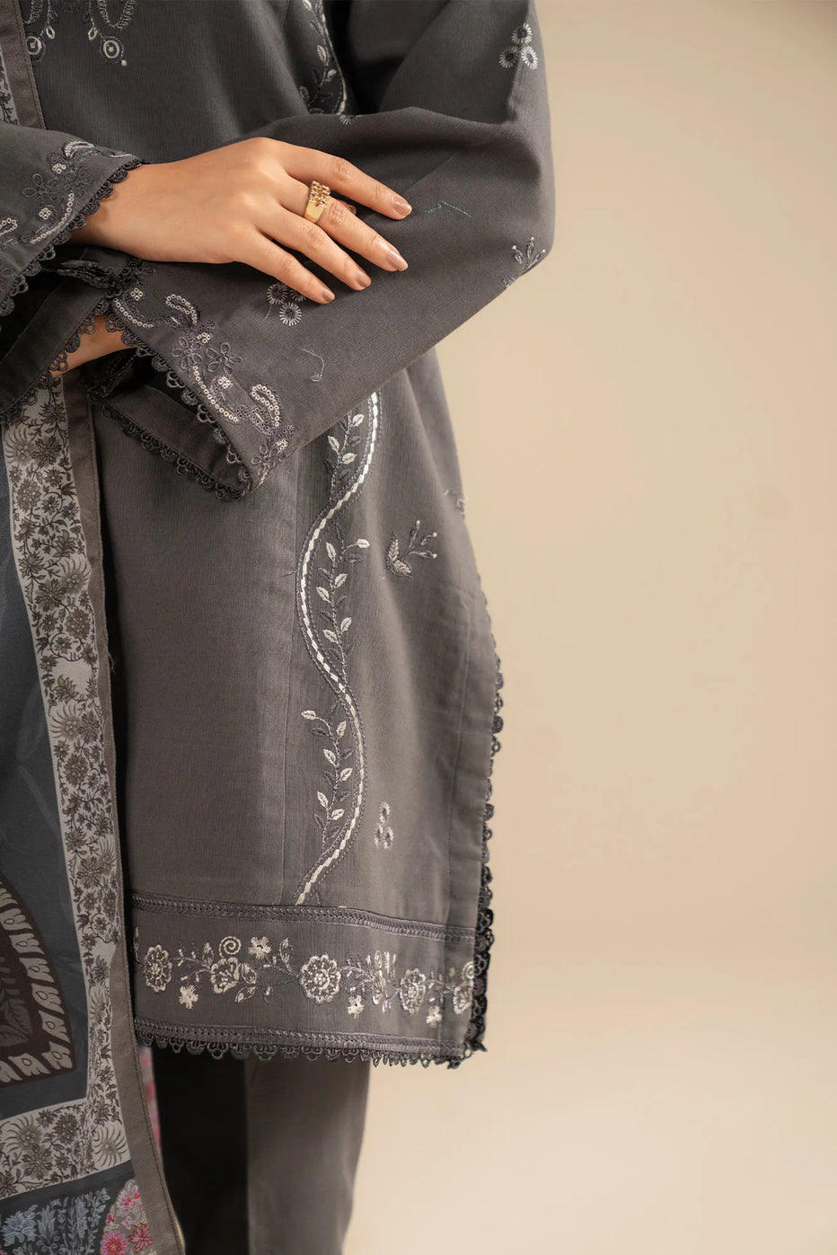 IZ-5333 Unstitched Fully Embroidered Dhanak Suit With Digital Printed Wool Shawl