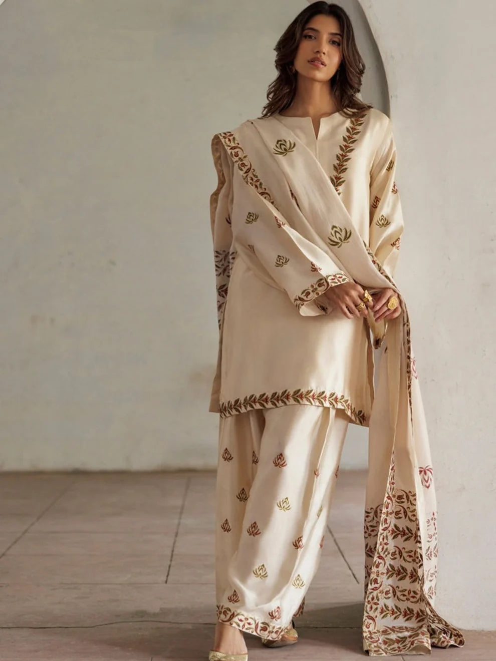 Un-Stitched Dhanak Embroidered Suit With Dhanak Embroidered Shawl