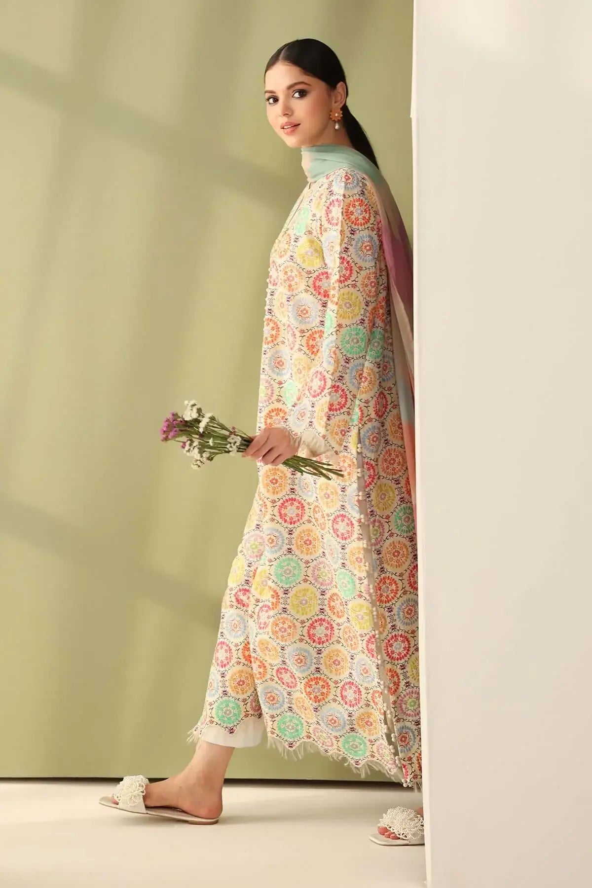 BQ-201 Unstitched Digital Printed Lawn Suit ( Fine Printed Lawn Dupatta )