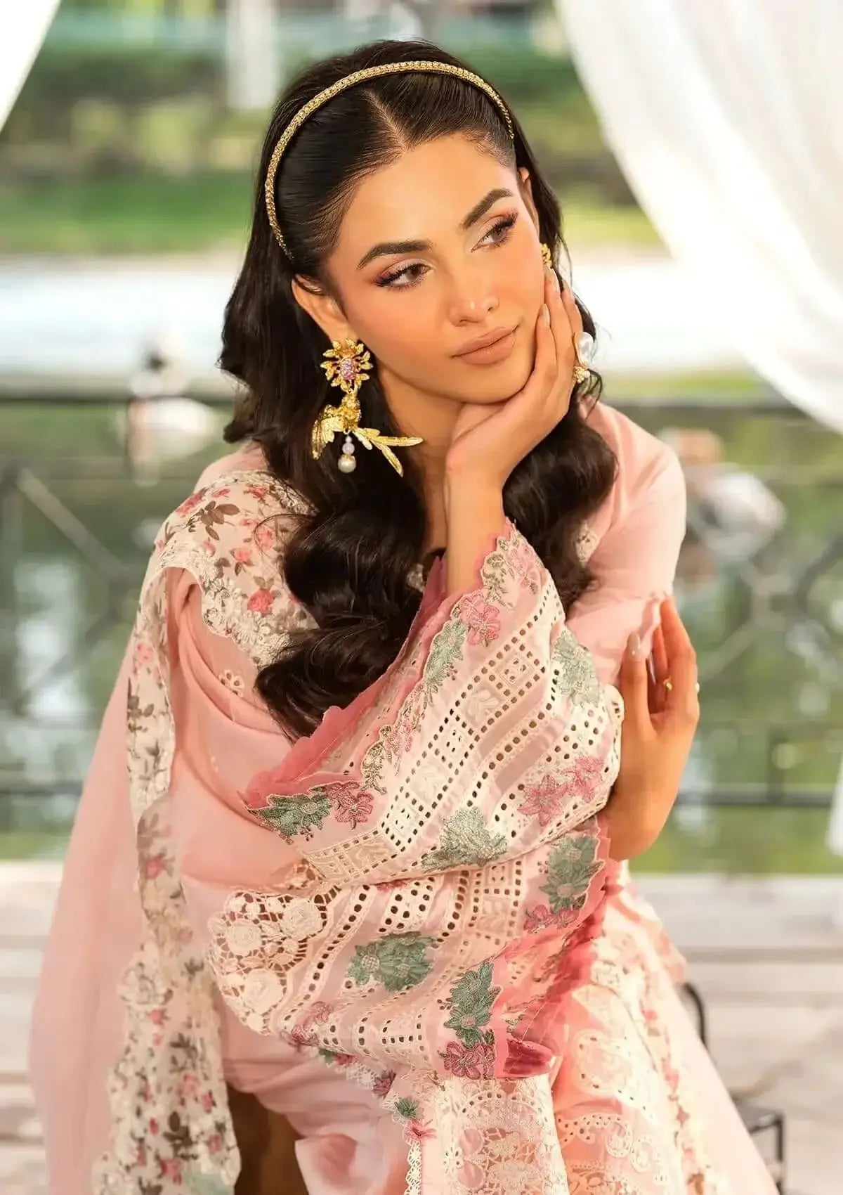 EL-2790 3Piece Unstitched Heavy Embroidered Chickan Kari Lawn Suit Four-sided Embroidered Cotton Net Dupatta