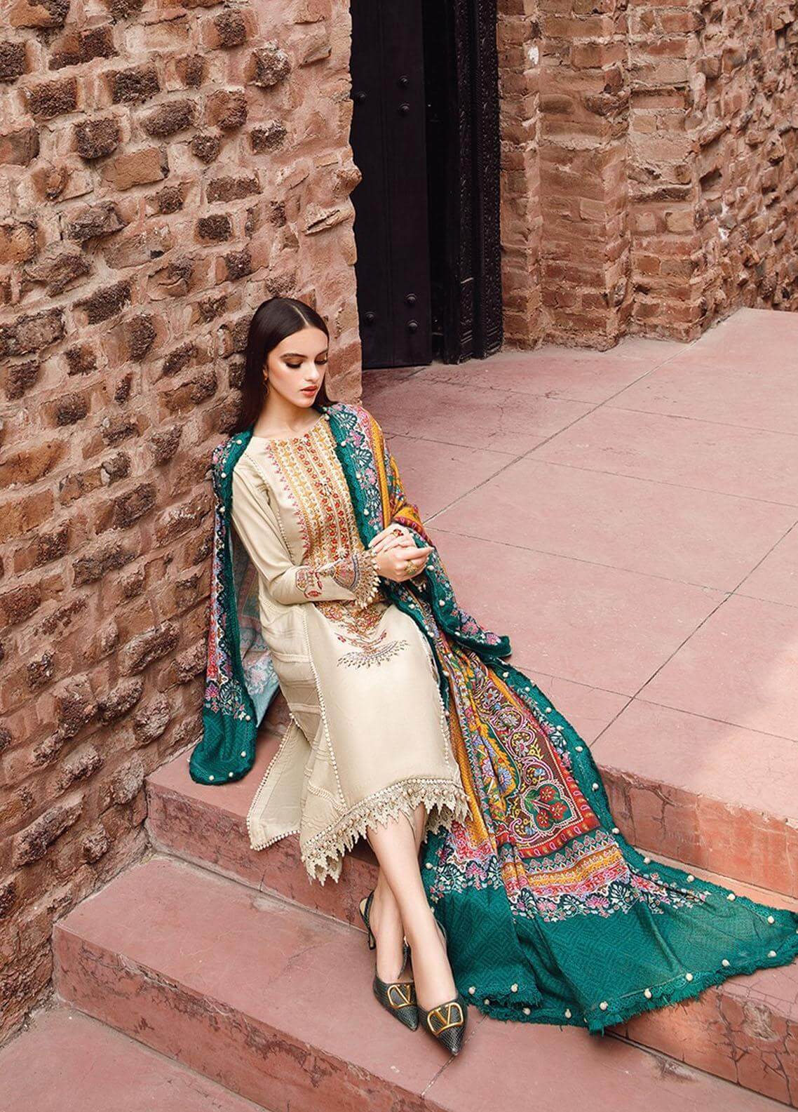 RM-670 Dhanak Embroidered Suit With Digital Printed Wool Shawl