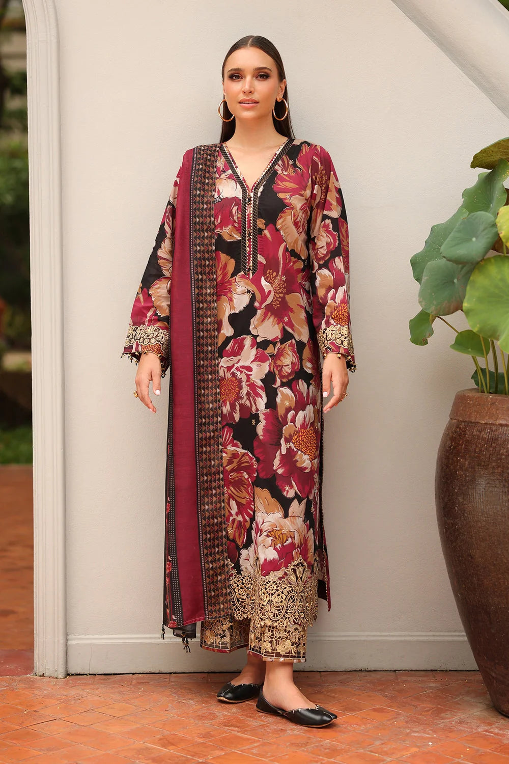 BQ-39 Digital Printed Khaddar Suit 3pc with Khaddar Digital Printed Dupatta & Embroidered Patches