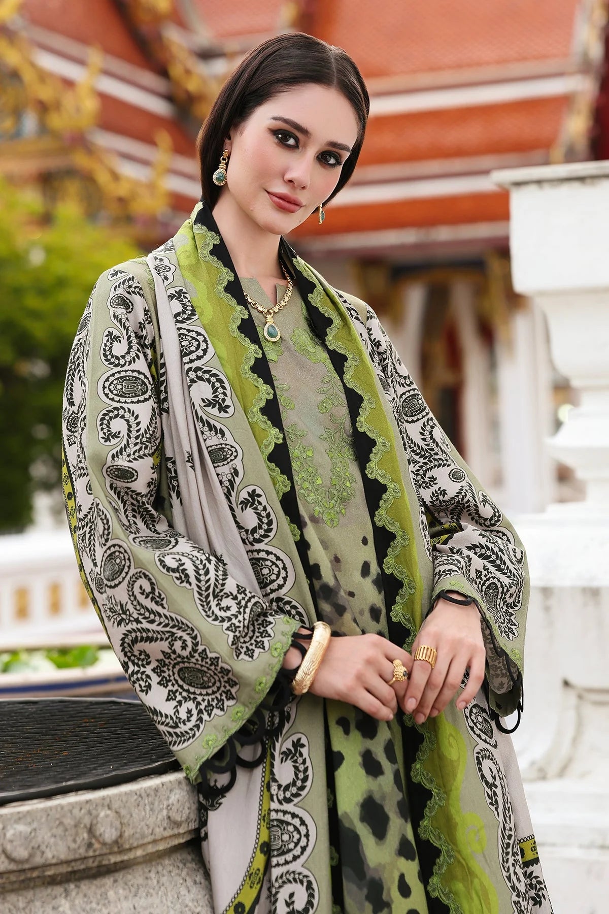 CH-80 Digital Printed Khaddar Suit 3pc with Khaddar Digital Printed Dupatta & Embroidered Patches