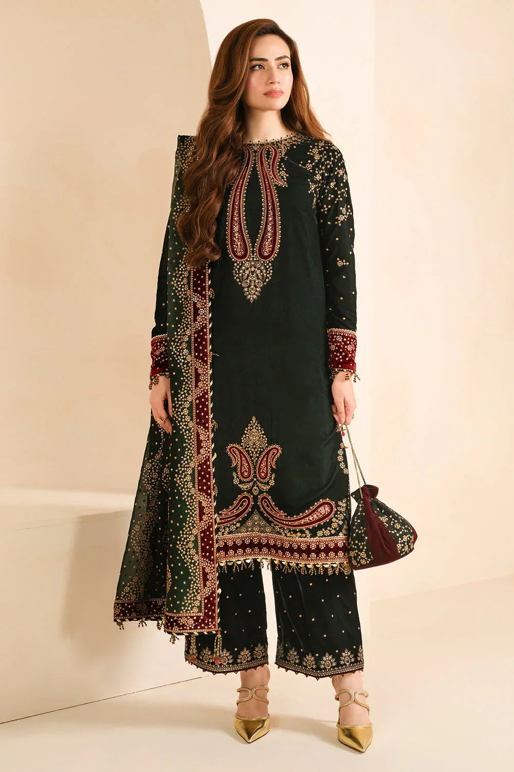 MBSR-999 Embroidered 9000 Micro Velvet 3Pc With Embroidered Chiffon Dupatta