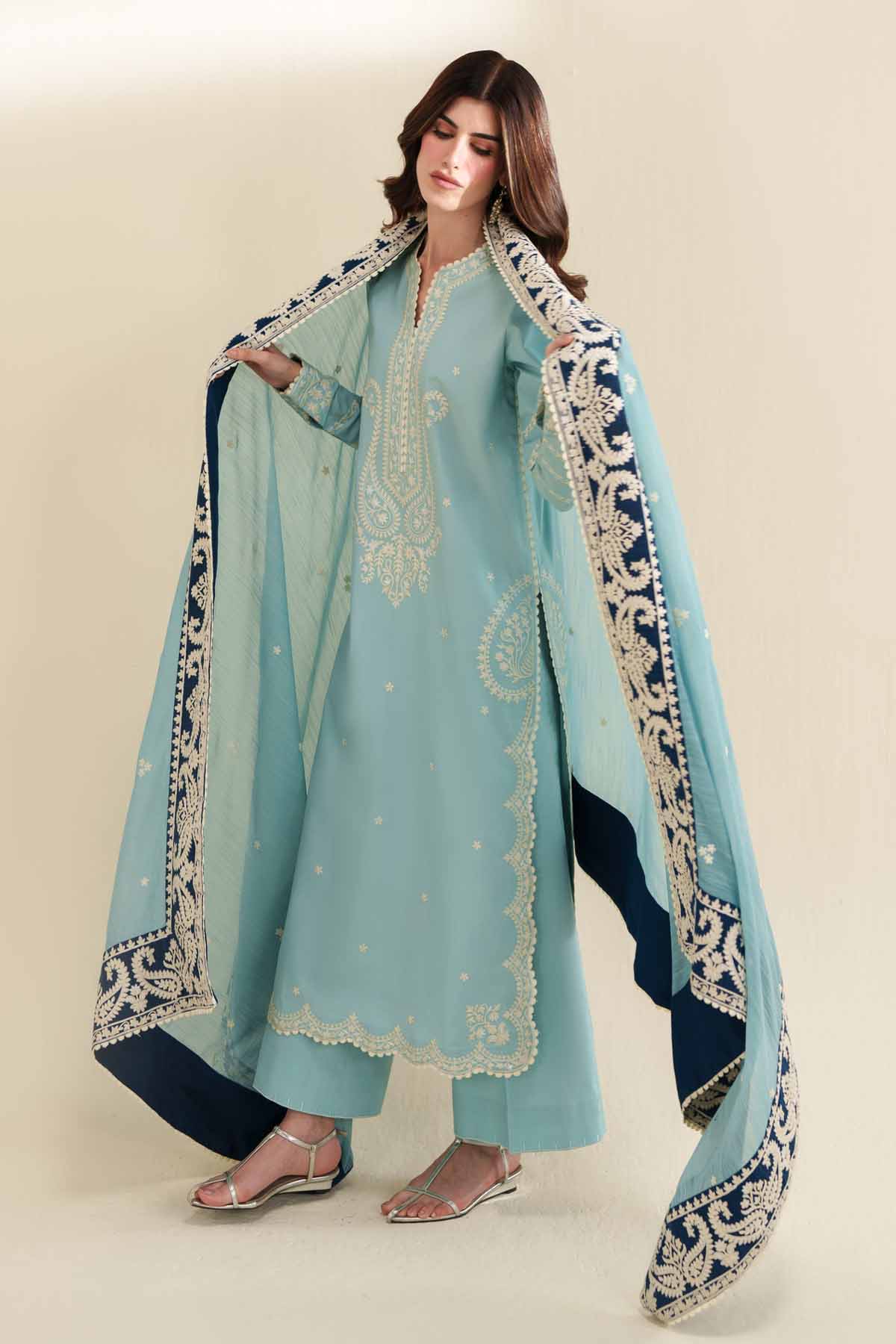 ZA-3135 Unstitched Dhanak Suit With Embroidered Dhanak Shawl(Ready To Wear)