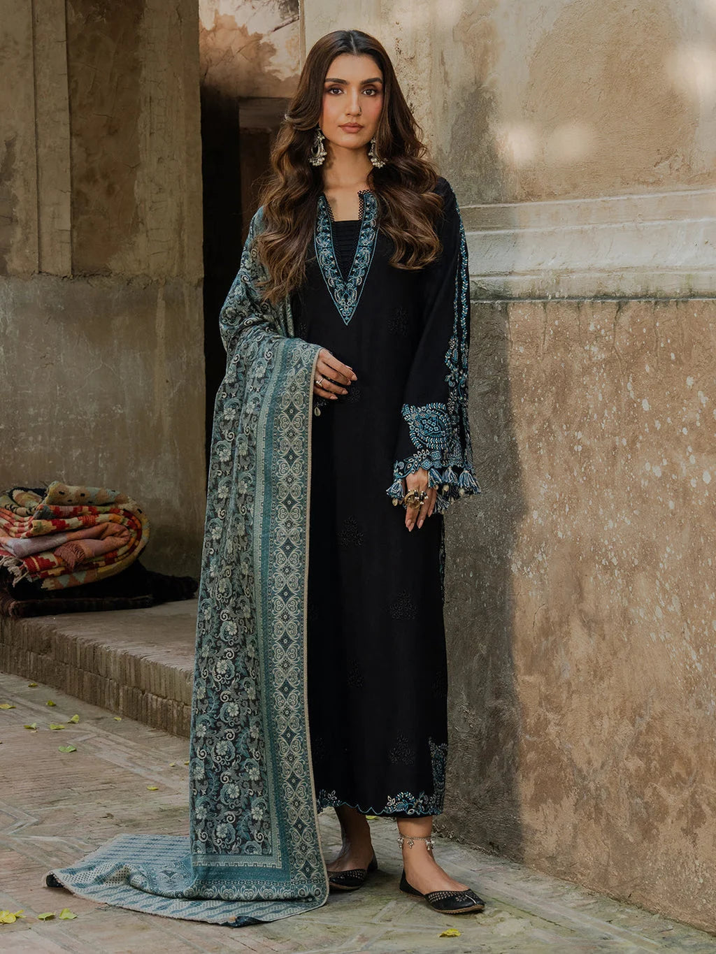 IZ-160 Unstitched Fully Embroidered Dhanak Suit With Printed Shawl