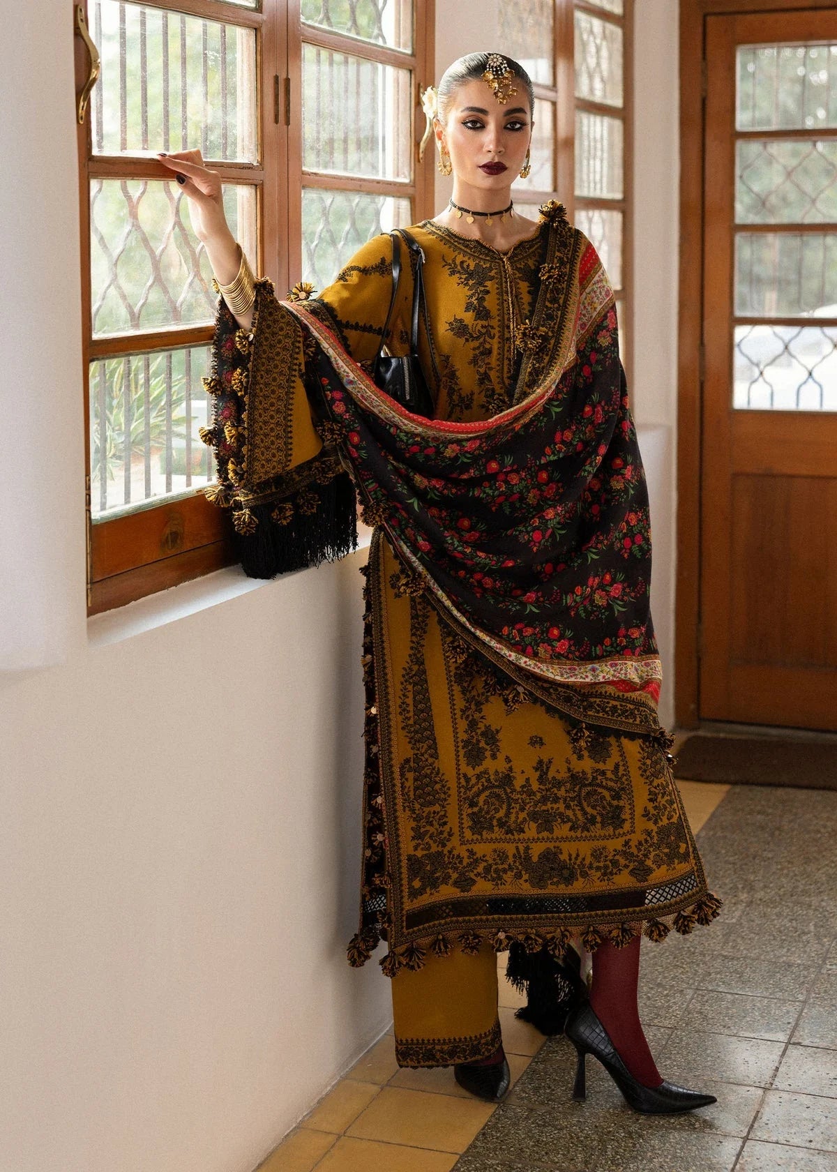 HR-3045 Piece Unstitched Embroidered Dhanak Suit With Digital Printed Shawl