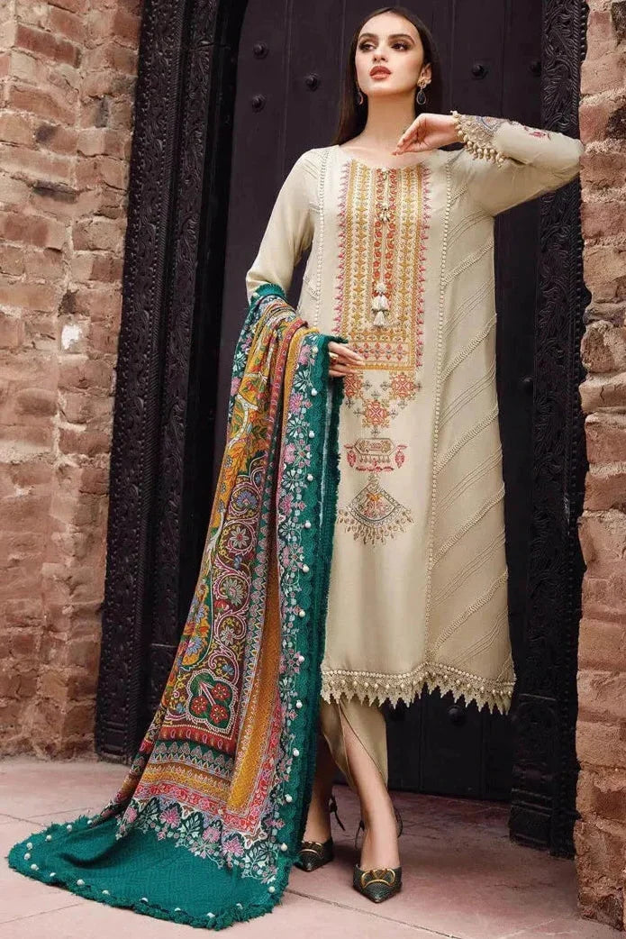 RM-670 Dhanak Embroidered Suit With Digital Printed Wool Shawl