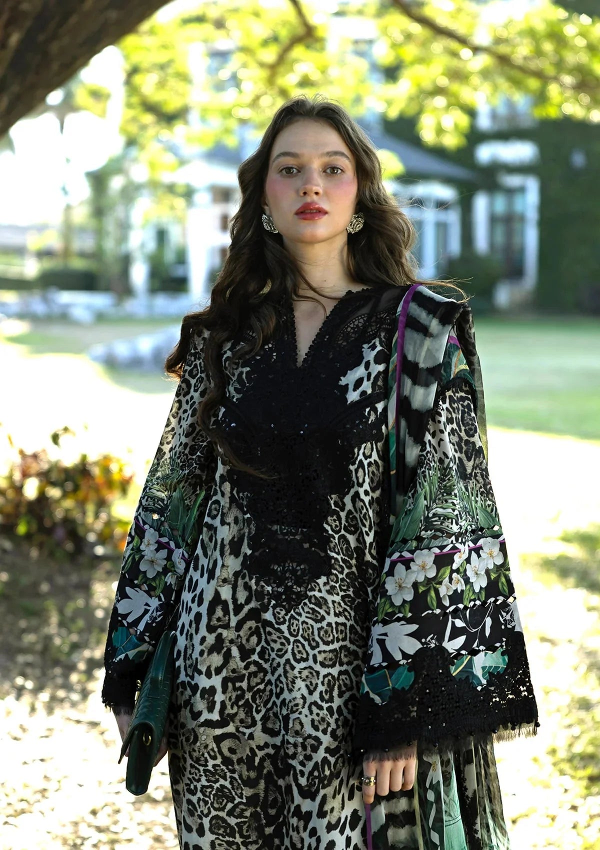 EL-Unstitched Printed Lawn Shirt With Printed Lawn Dupatta