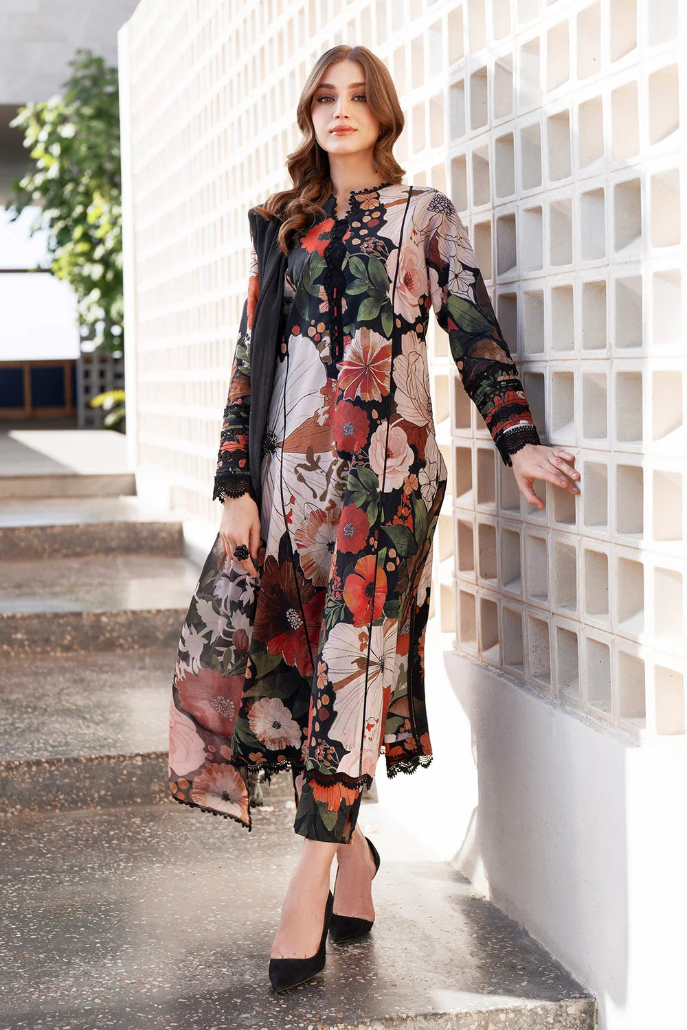 BQ-35 Khaddar 3pc Digital Printed Suit With Digital Printed Khaddar Dupatta & Embroidered Patches