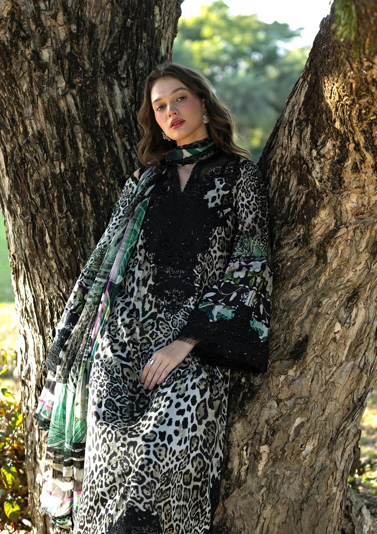 EL-Unstitched Printed Lawn Shirt With Printed Lawn Dupatta