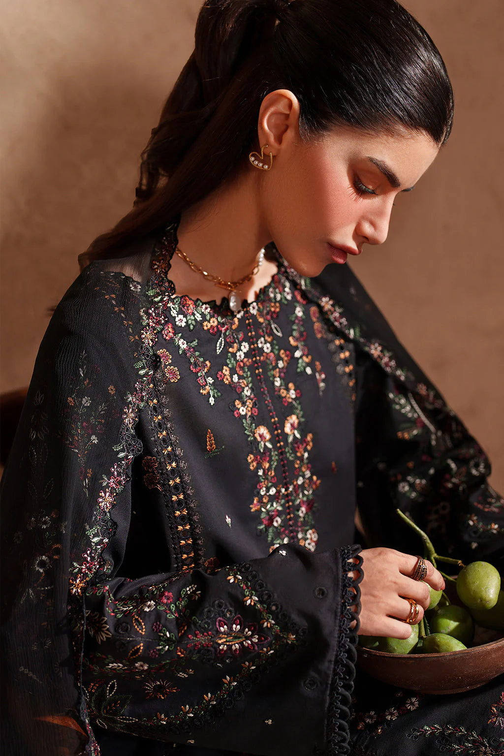 Unstitched Fully Embroidered Lawn Suit With Chiffon (4 Sided Embroidered Lace) Embroidered Dupatta