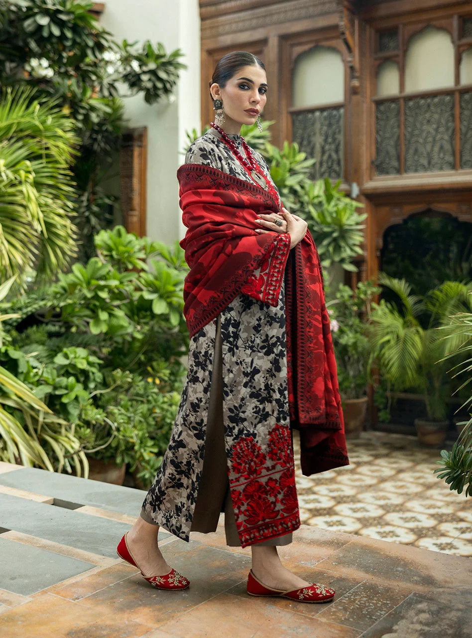 MB-437 Digital Printed Linen Suit 3pc with Linen Digital Printed Dupatta & Embroidered Patches