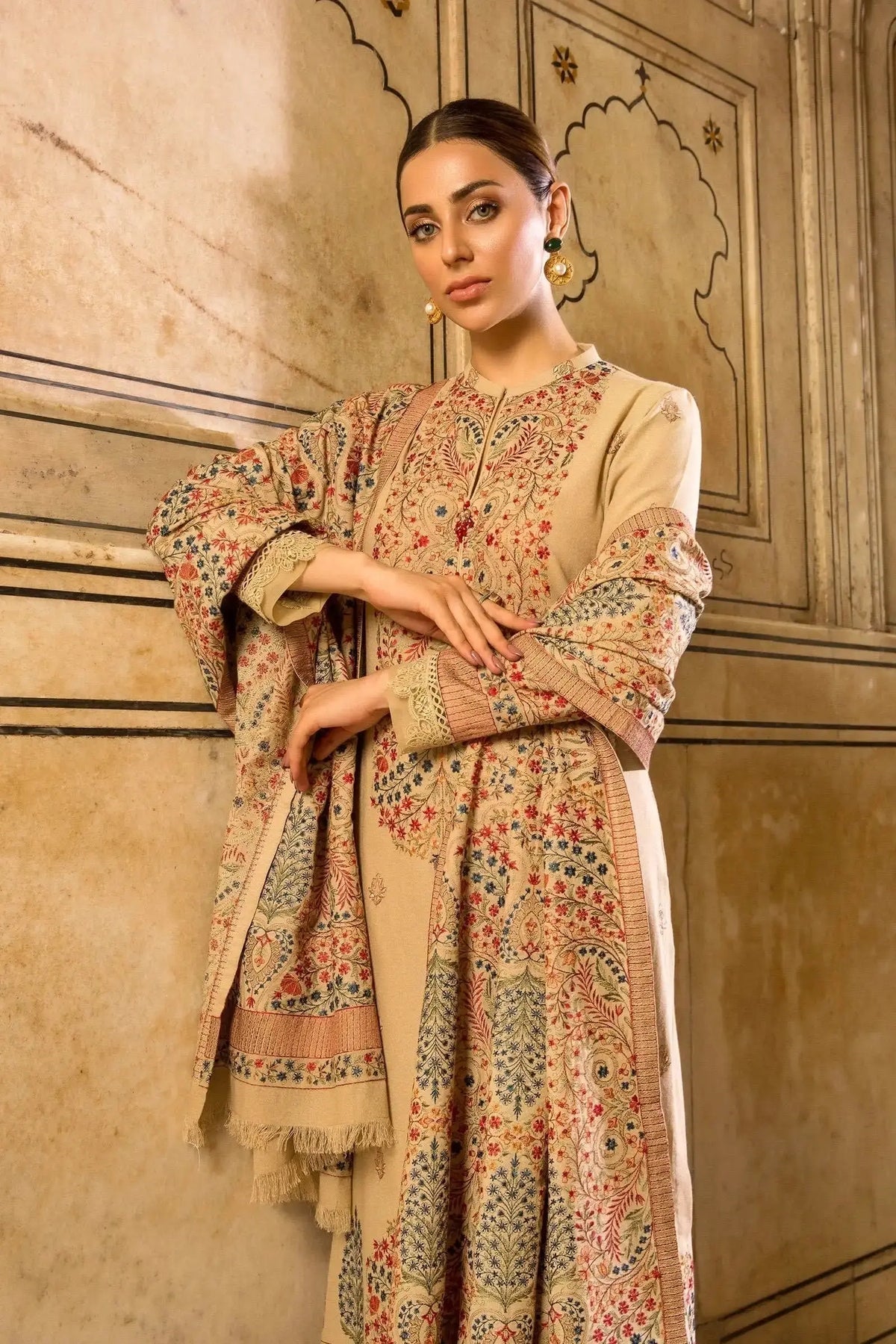 BR-870 Unstitched Heavy Embroidered Dhanak Suit Embroidered Dhanak Shawl