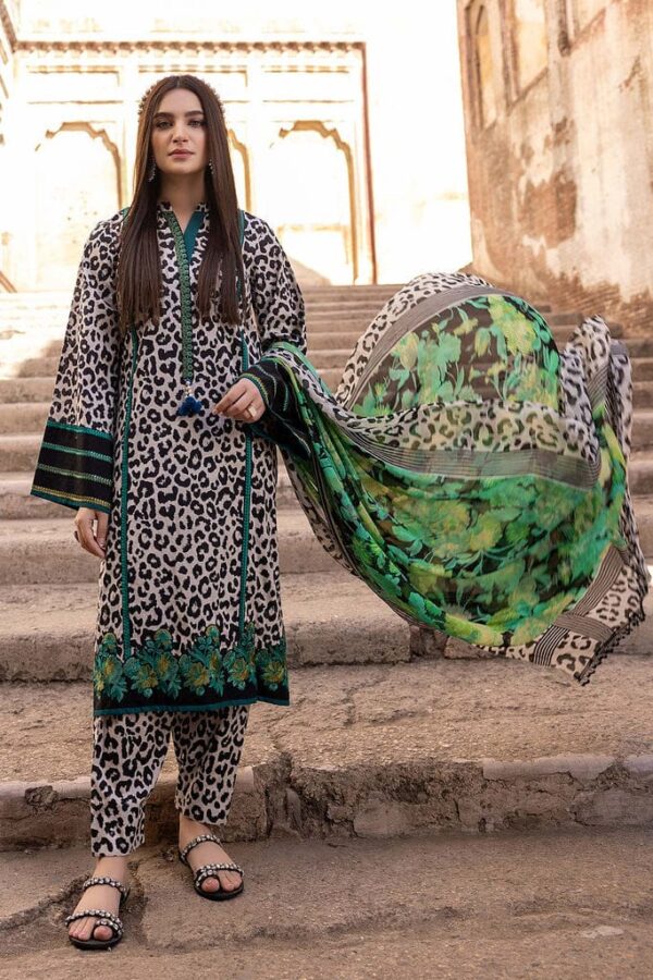 MB-Digital Printed Lawn Suit 3pc With Lawn Digital Printed Dupatta