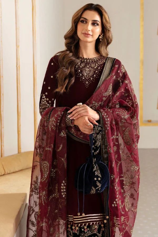 BR-1010 Sequence Embroidered 9000 Micro Velvet 3Pc With Organza Embroidered Dupatta