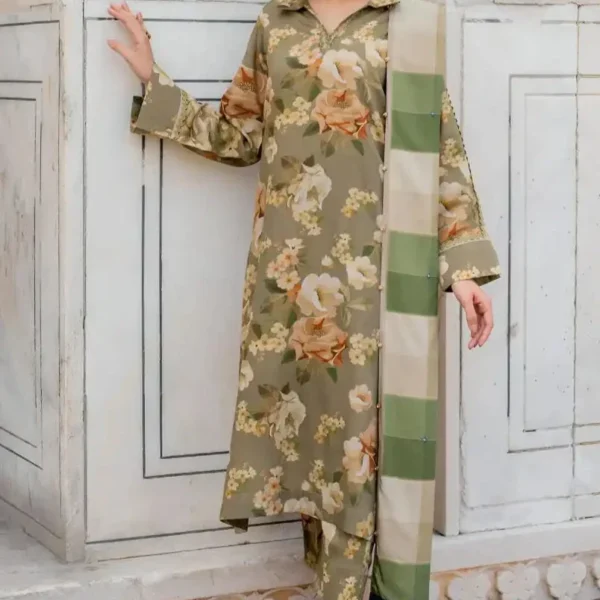 Khaddar 3pc Digital Printed Suit With Digital Printed Khaddar Dupatta