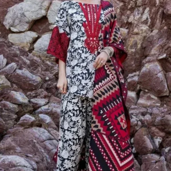 Khaddar 3pc Digital Printed Suit With Digital Printed Khaddar Dupatta