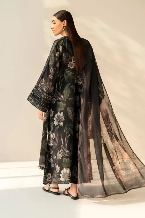 BQ-33B Digital Printed Khaddar Suit 3pc with Khaddar Digital Printed Dupatta & Embroidered Patches