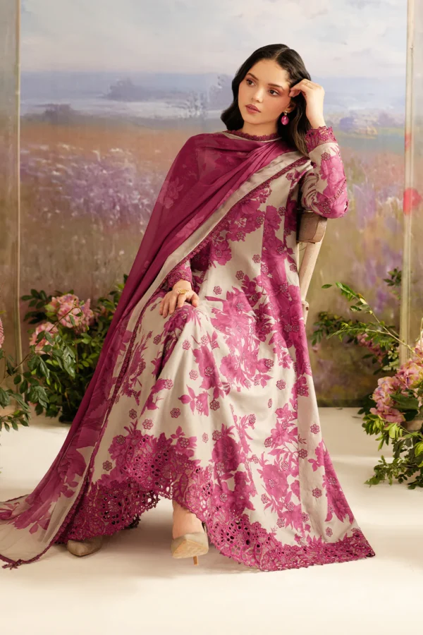 IZ-72 Digital Printed Khaddar Suit 3pc with Khaddar Digital Printed Dupatta & Embroidered Patches