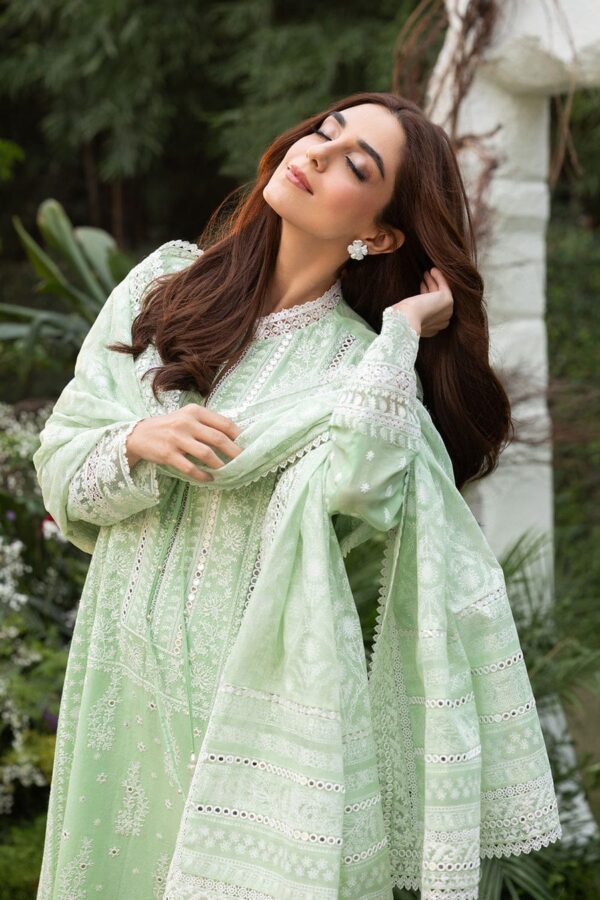 Un-Stitched Lawn Embroidered 3pc With Organza Embroidered Dupatta