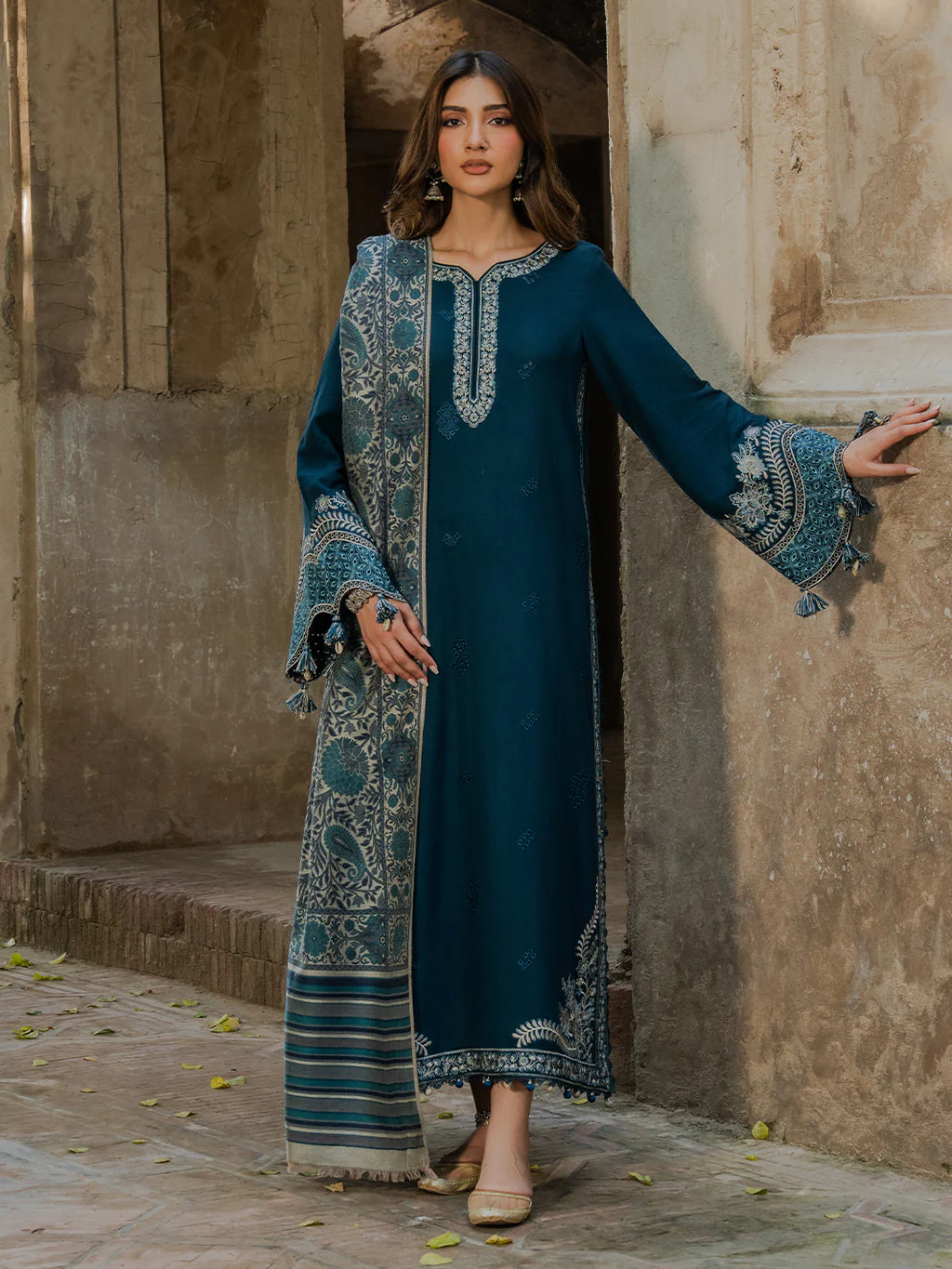 IZEL-3PC Unstitched Embroidered Lawn Suit With Digital Printed Monar Slub Dupatta
