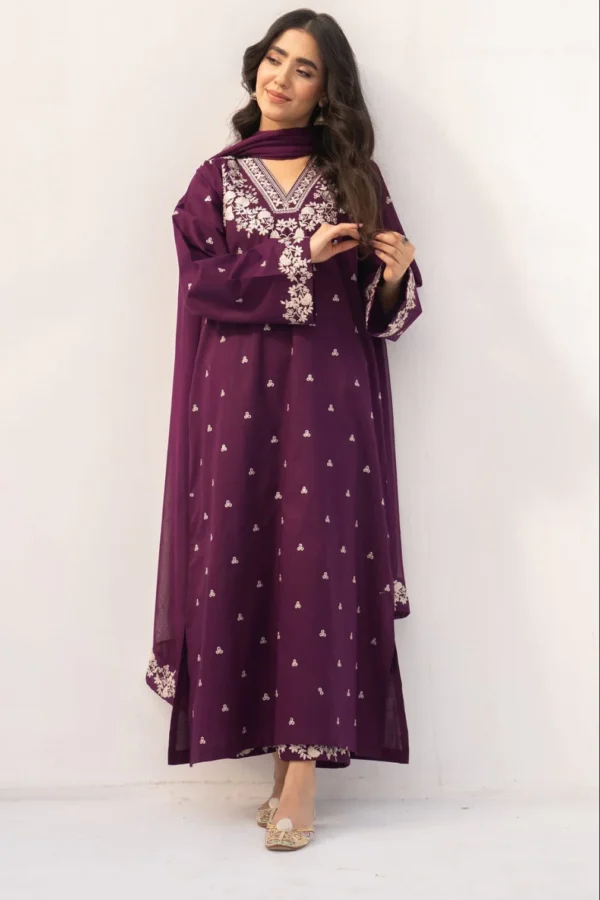 D-8 Unstitched Embroidered Lawn Suit 3pc With Bamber Chiffon Embroidered Dupatta