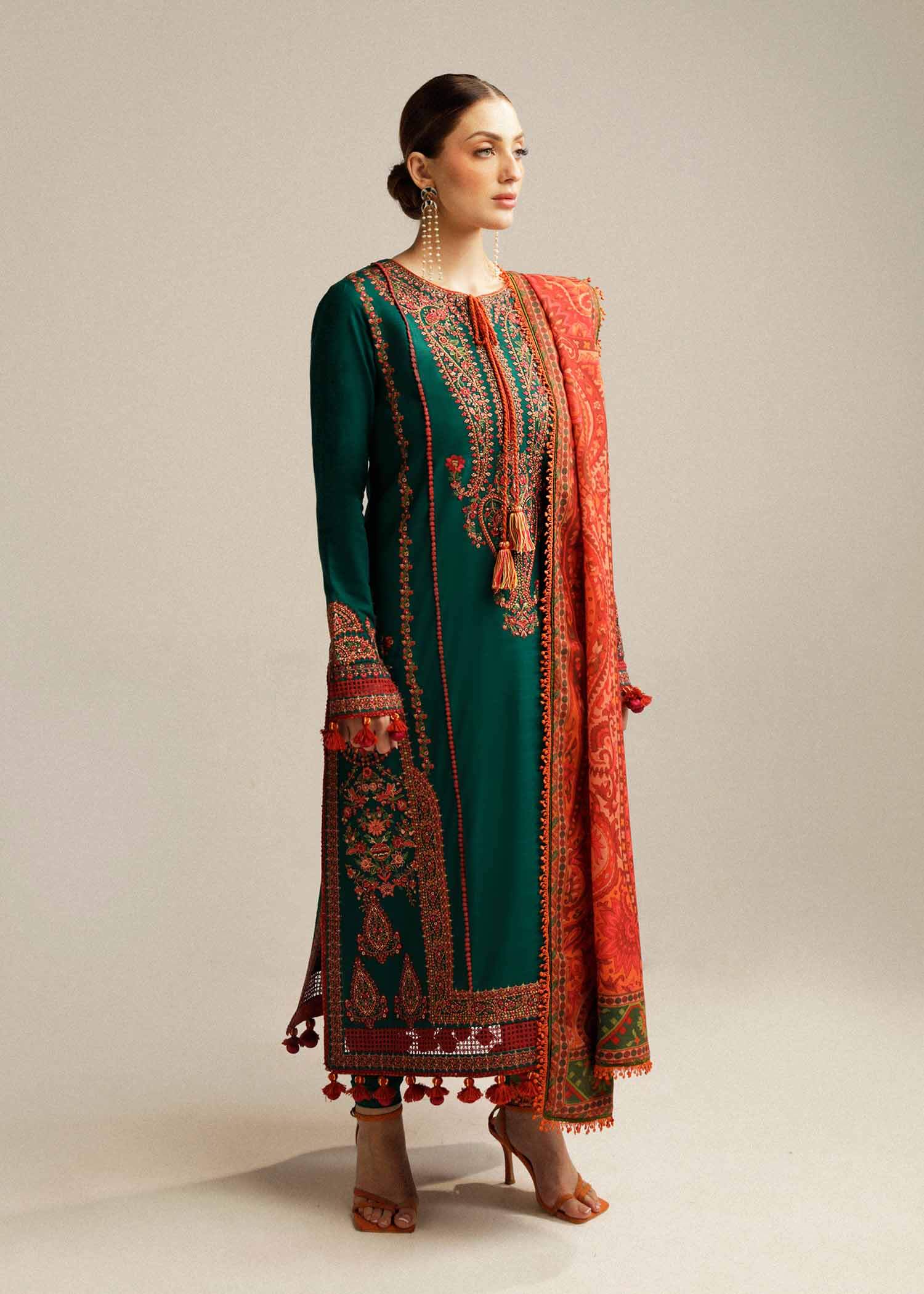 SP-525 Lawn Unstitched Fully Embroidered Shirt With Printed Lawn Dupatta