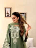 BT-2750 Lawn Embroidered 3pc Suit With Chiffon Embroidered Dupatta