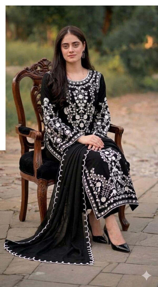 Lawn Embroidered 3pc Suit With Bamber Chiffon Embroidered Dupatta