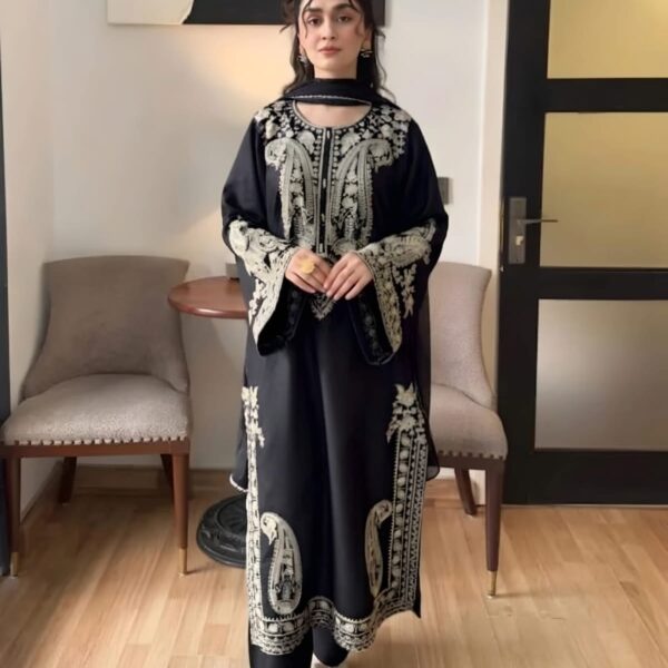 BT-2751 Lawn Embroidered 3pc Suit With Bamber Chiffon Embroidered Dupatta